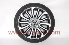 Range Rover complete wheel with runflat insert